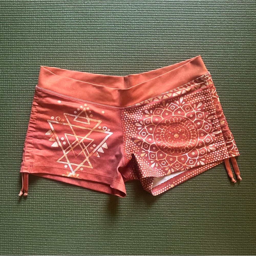 Mika Yoga Wear Shorts. size S. Fits like a S/M